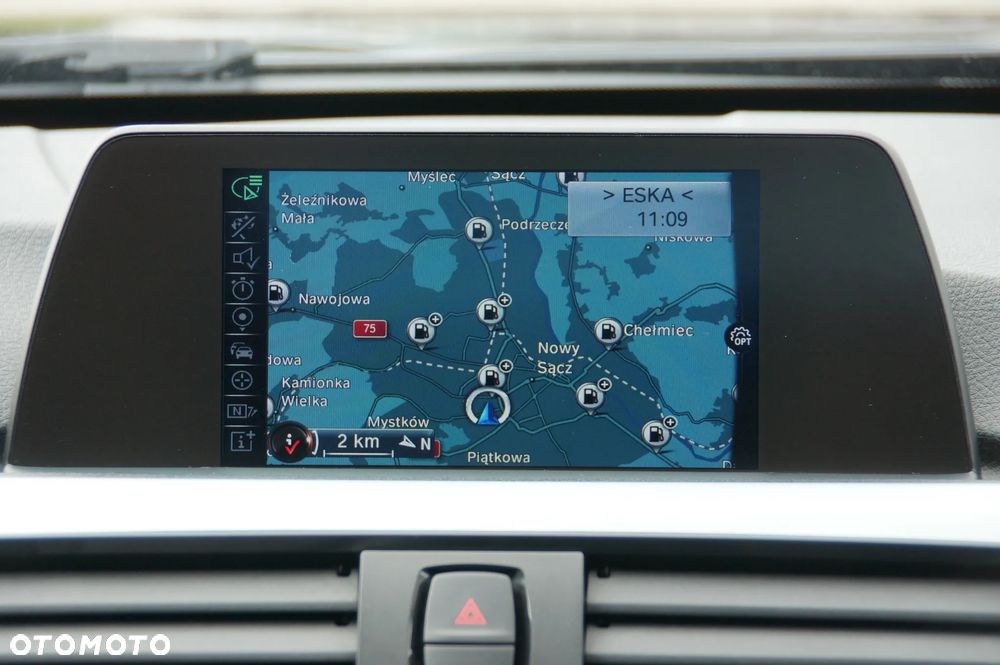 BMW Seria 3 320d Touring xDrive - 14