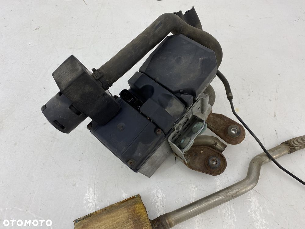 Bmw 7 E65 Webasto ogrzewanie postojowe pompa diesel dogrzewacz 740D - 2