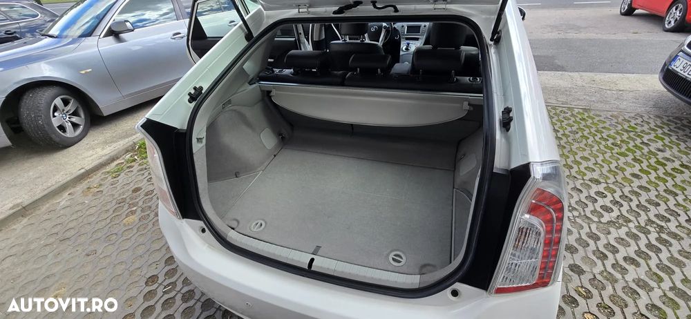 Toyota Prius - 7