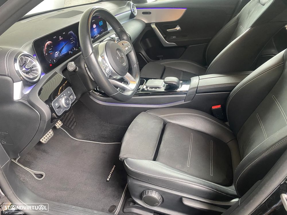 Mercedes-Benz A 250 Limousine e AMG Line - 12