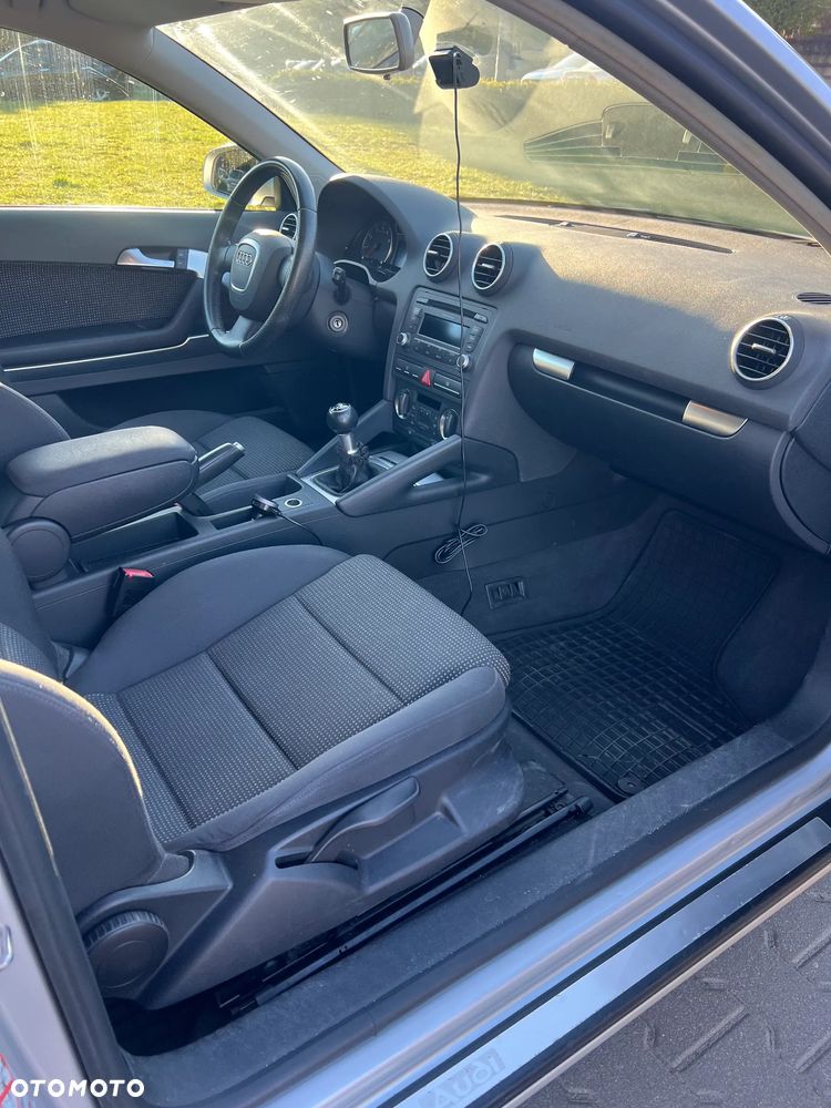 Audi A3 3-drzwiowe 1.4 TFSI Ambiente - 12