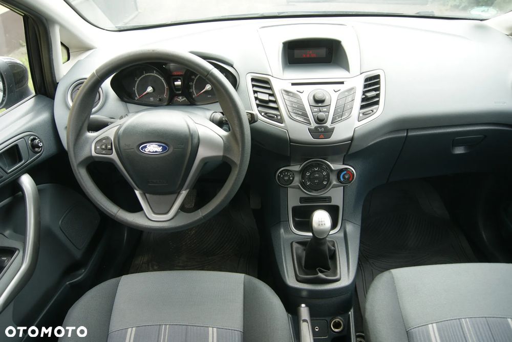 Ford Fiesta 1.25 Champions Edition - 10