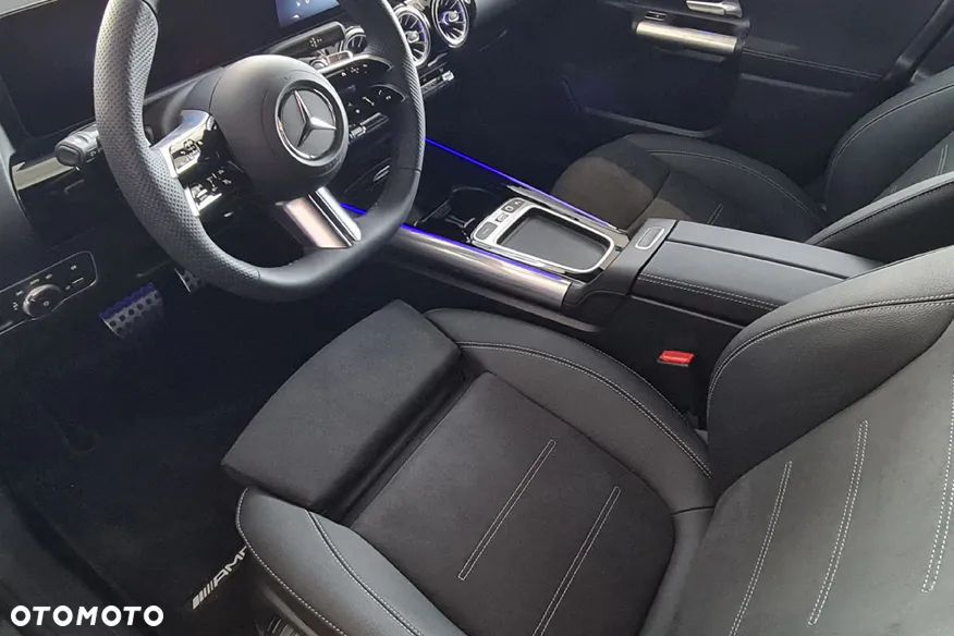Mercedes-Benz GLA 200 AMG Line - 7