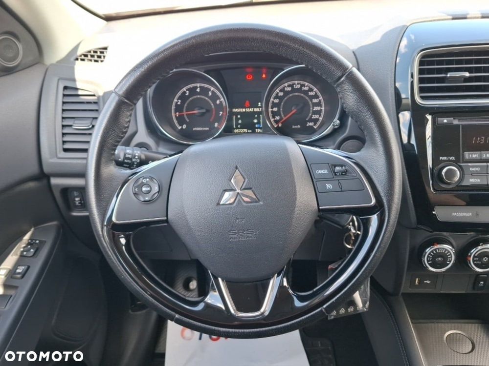 Mitsubishi ASX - 9