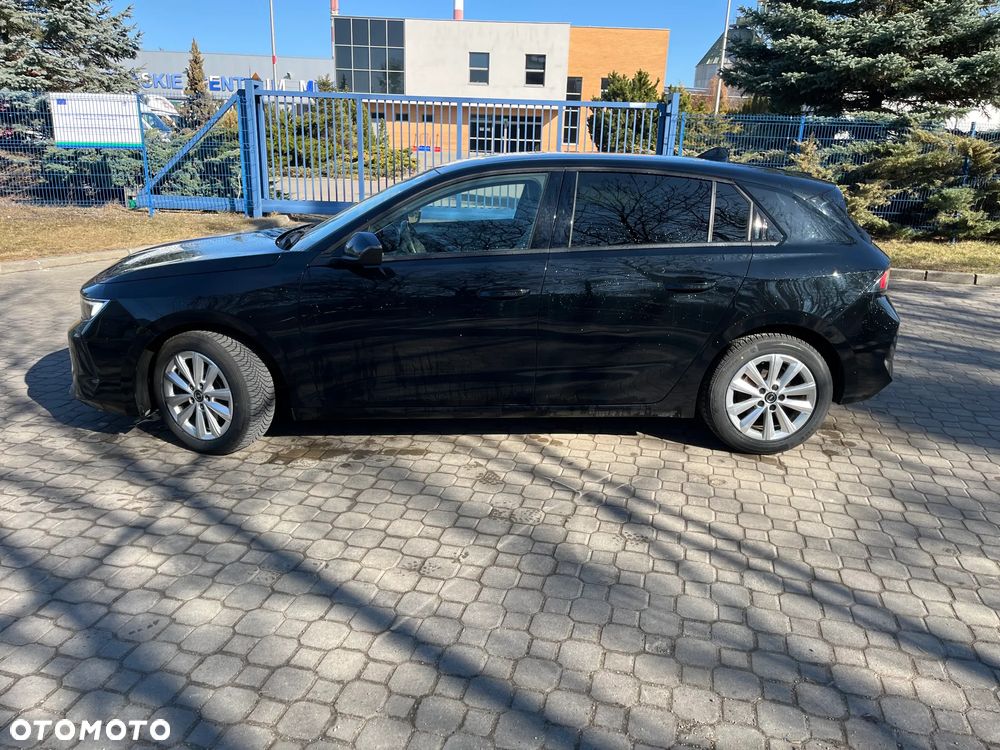 Opel Astra 1.5 D Automatik Business Edition - 4
