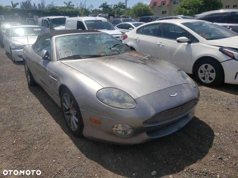 Części z Aston Martin DB7 Vantage 5.9L RWD z 2002 roku, wersja USA. - 1