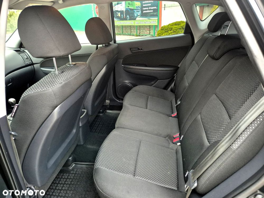 Hyundai i30 1.4 Blue Comfort - 18