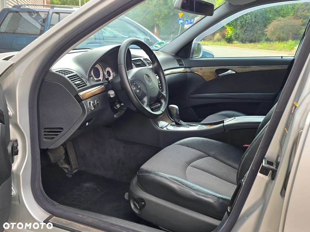 Mercedes-Benz Klasa E 320 T Avantgarde - 11