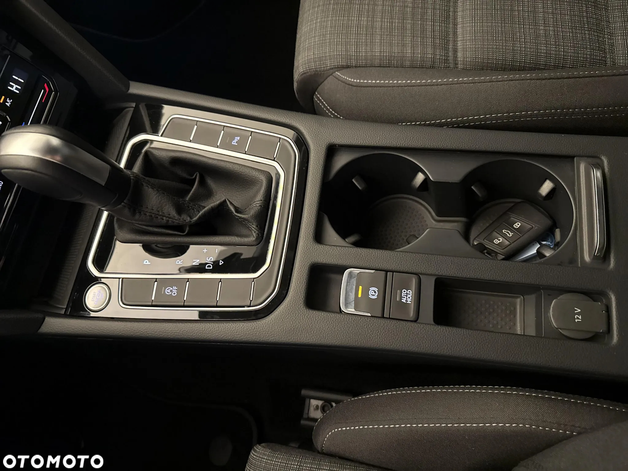 Volkswagen Passat - 17