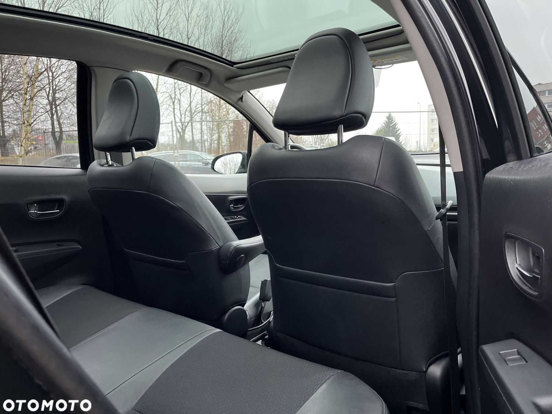 Toyota Yaris - 13