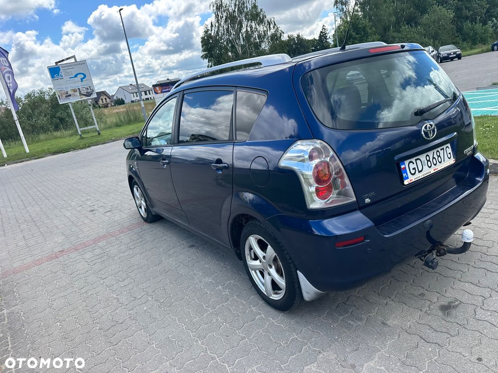 Toyota Corolla Verso 2.0 D-4D Sol 7os - 8
