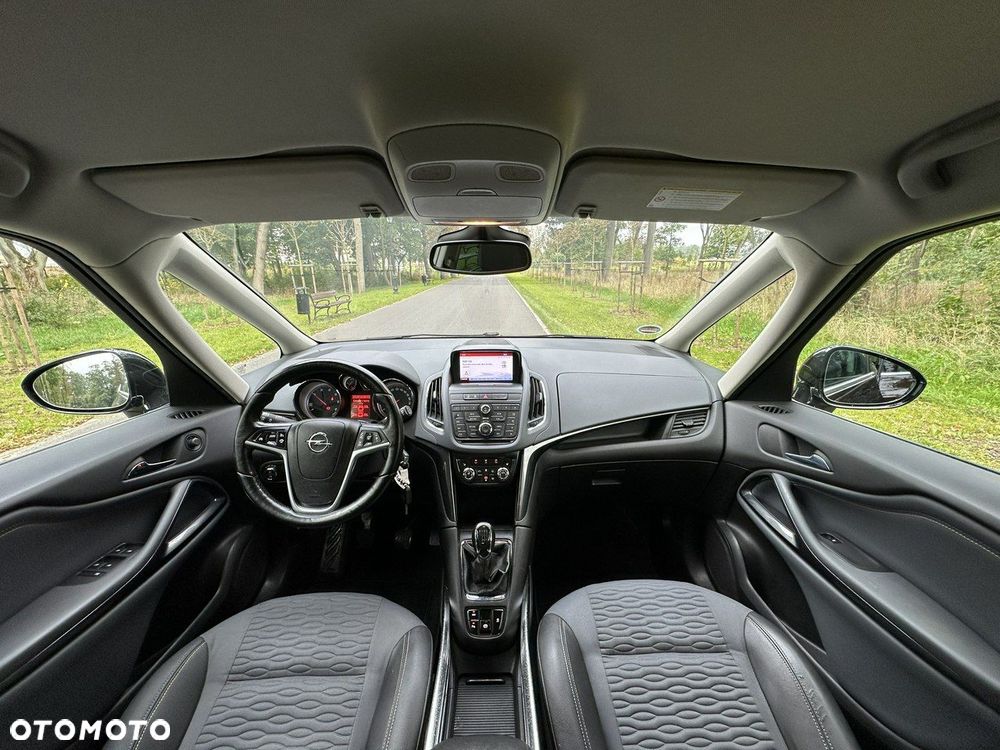 Opel Zafira - 31