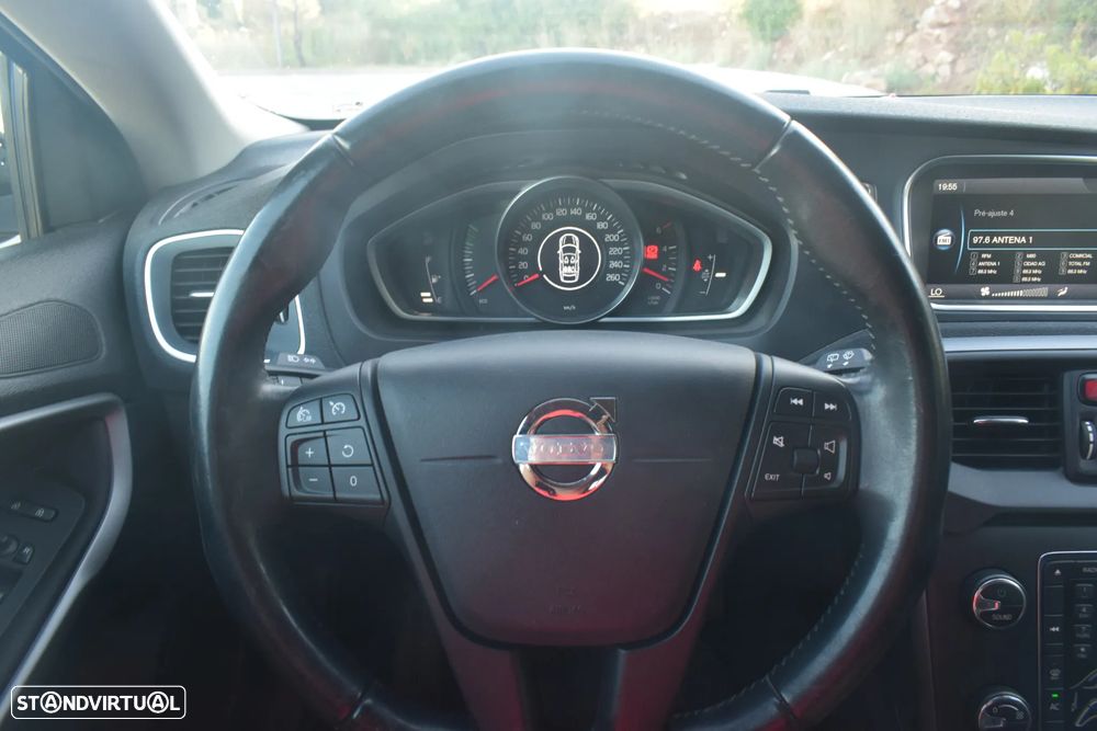 Volvo V40 1.6 D2 Summum - 10