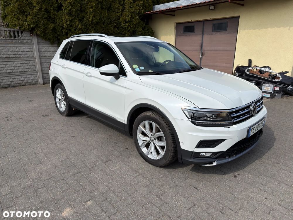 Volkswagen Tiguan - 1