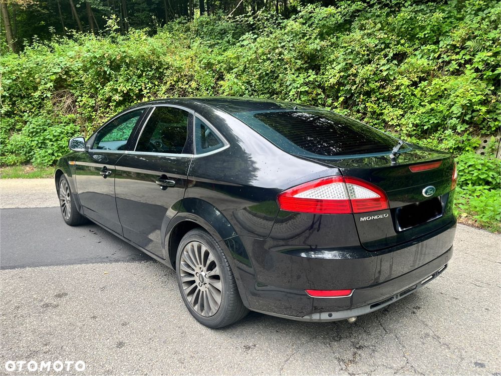 Ford Mondeo 2.0 Titanium - 1