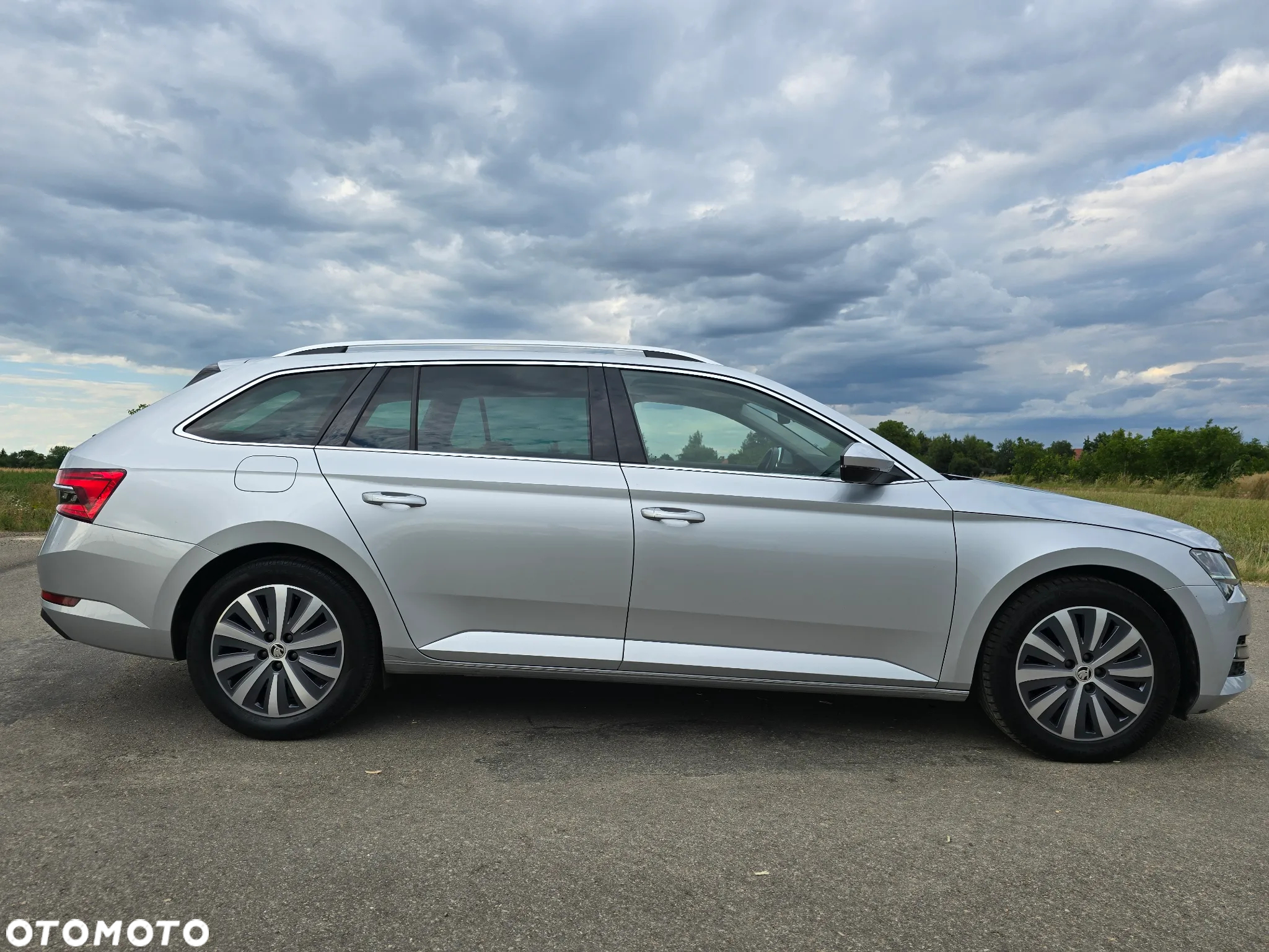 Skoda Superb 2.0 TDI SCR Style DSG - 14
