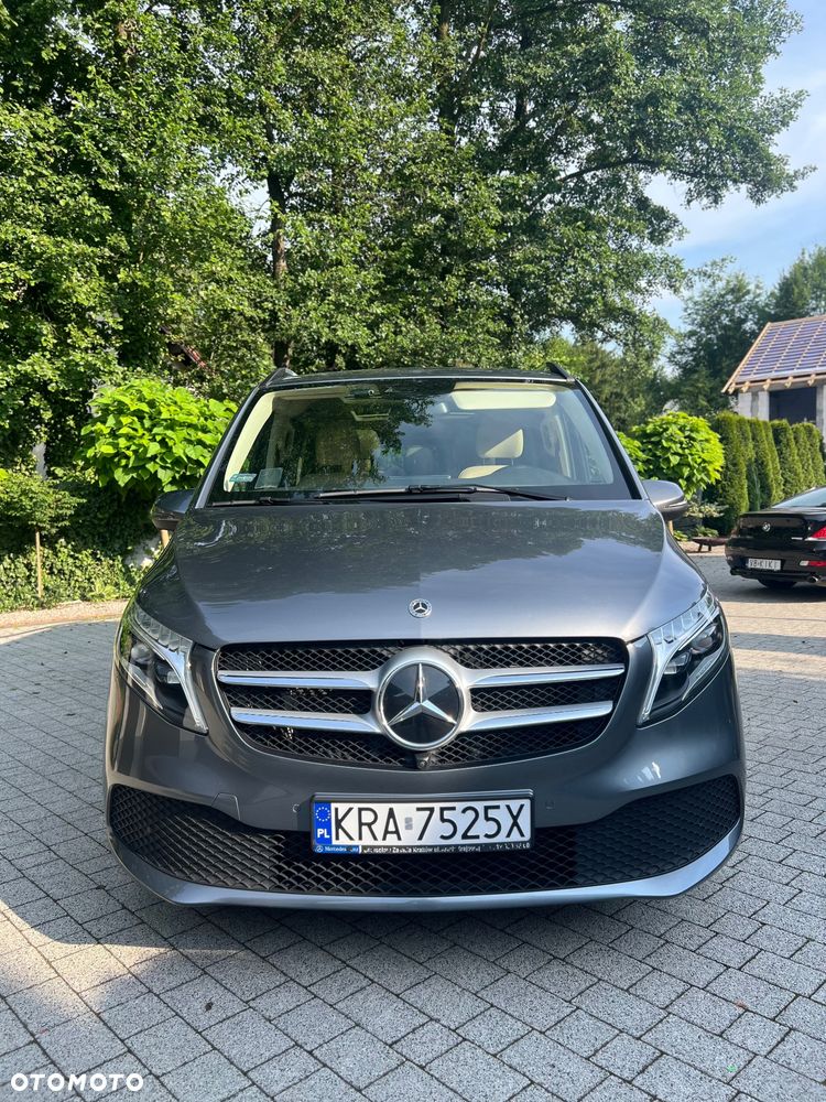 Mercedes-Benz Klasa V - 2