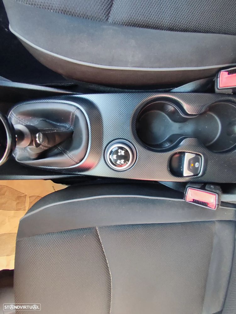 Fiat 500X 1.3 MJ City Cross S&S - 17