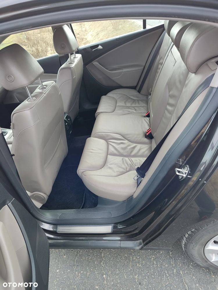 Volkswagen Passat 1.8 TSI Comfortline DSG - 9