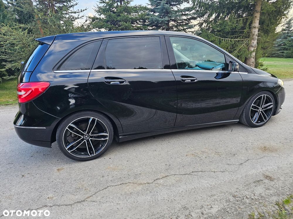 Mercedes-Benz Klasa B 200 CDI (BlueEFFICIENCY) - 32