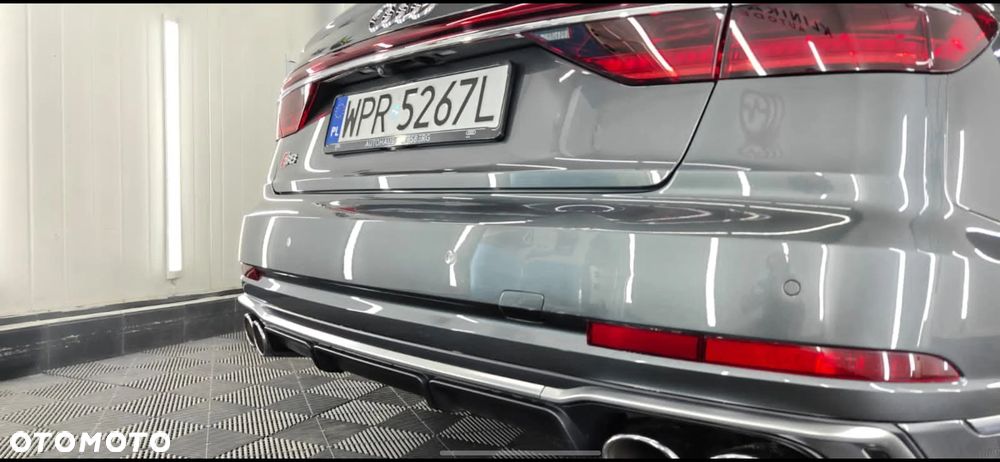 Audi S8 - 28