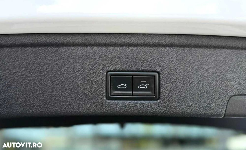 Volkswagen Touareg - 15