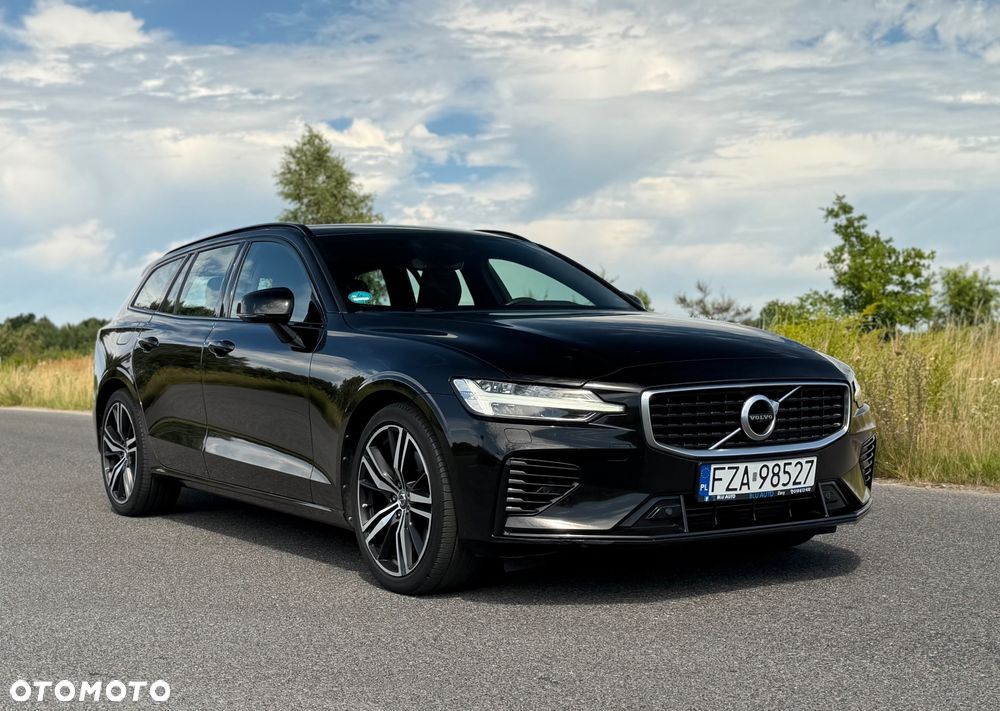 Volvo V60 T8 AWD Twin Engine Geartronic R-Design - 1