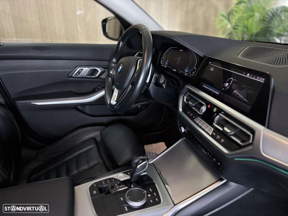 BMW 330 e Line Luxury Auto - 10