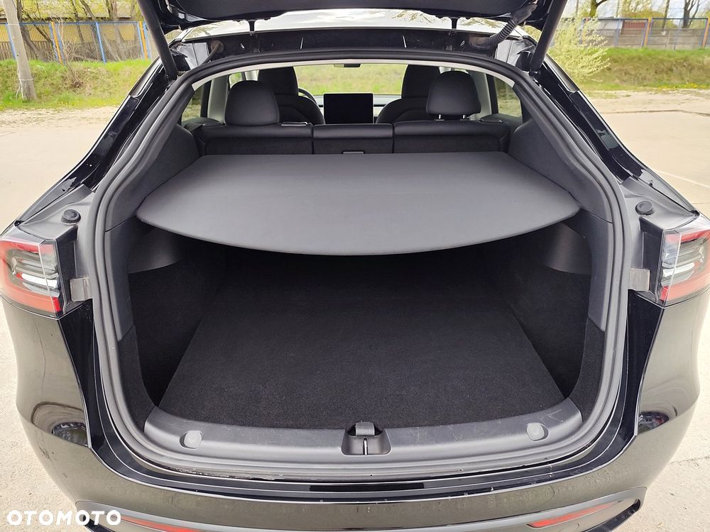 Tesla Model Y RWD - 22