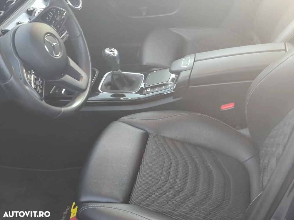 Mercedes-Benz A 180 7G-DCT Edition 2020 - 15