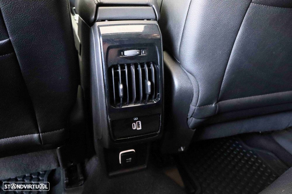 Jeep Compass 1.3 TG Trailhawk - 49