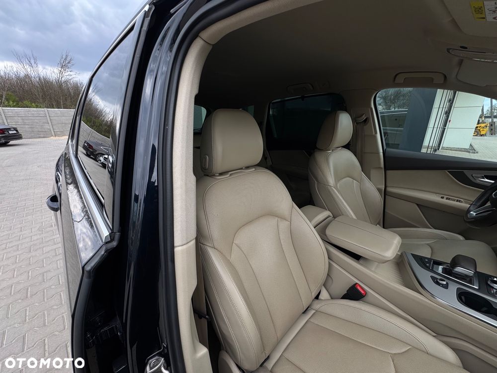 Audi Q7 - 8