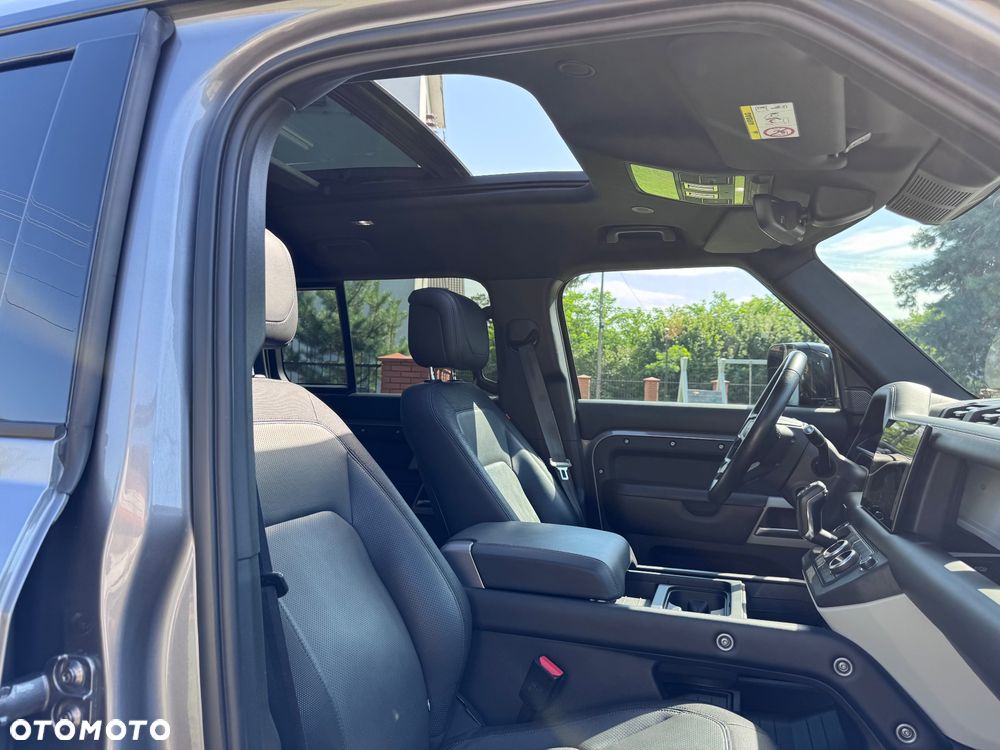 Land Rover Defender 3.0 P400 mHEV X-Dynamic HSE - 19