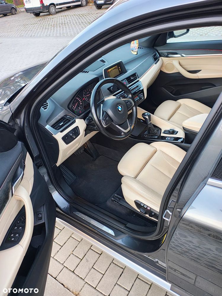 BMW X1 xDrive28i xLine - 14