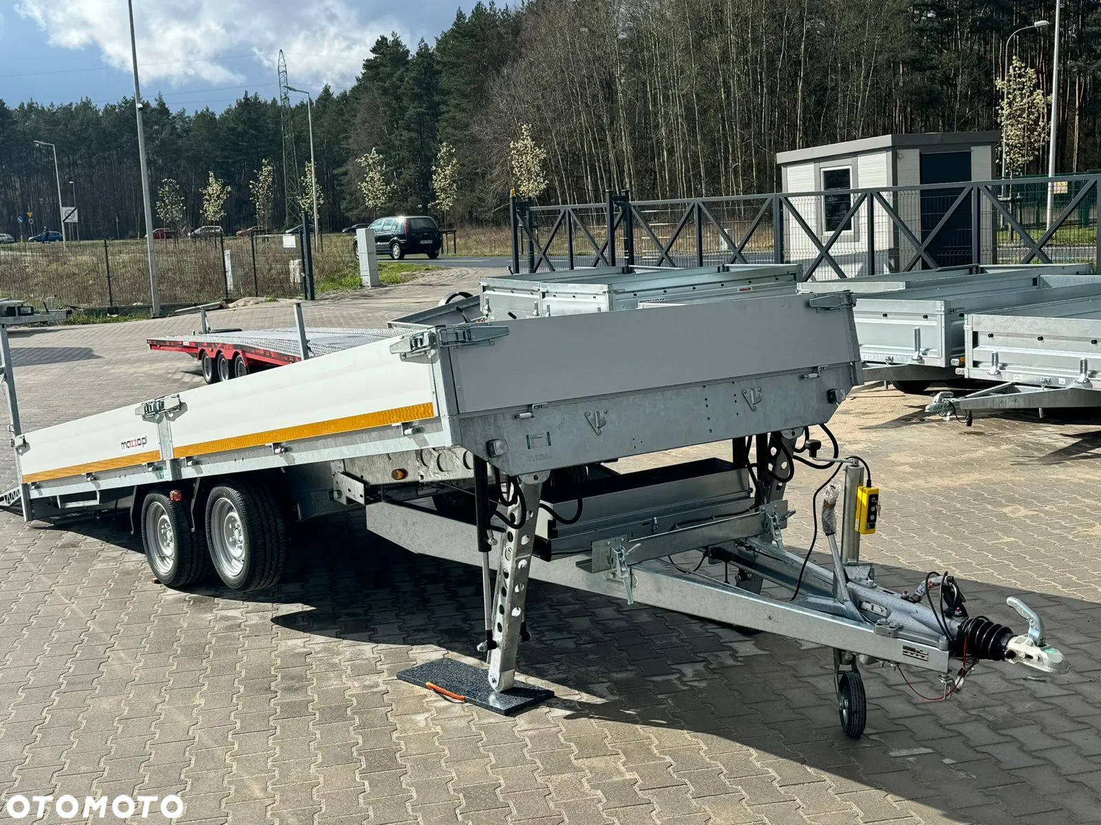 MAZZO DOSTAWA! Przyczepa PLATFORMA Eduard wym. 506x200x30cm UCHYLNA ELEKTRYCZNIE DMC 3500 kg NOWOŚĆ! - 11