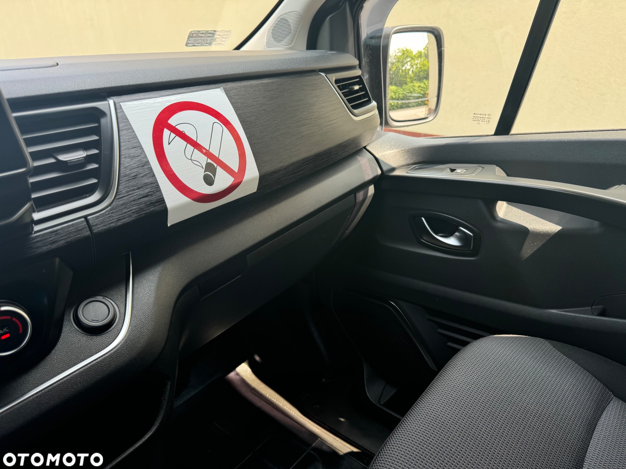 Renault Trafic SpaceClass 2.0 dCi - 23