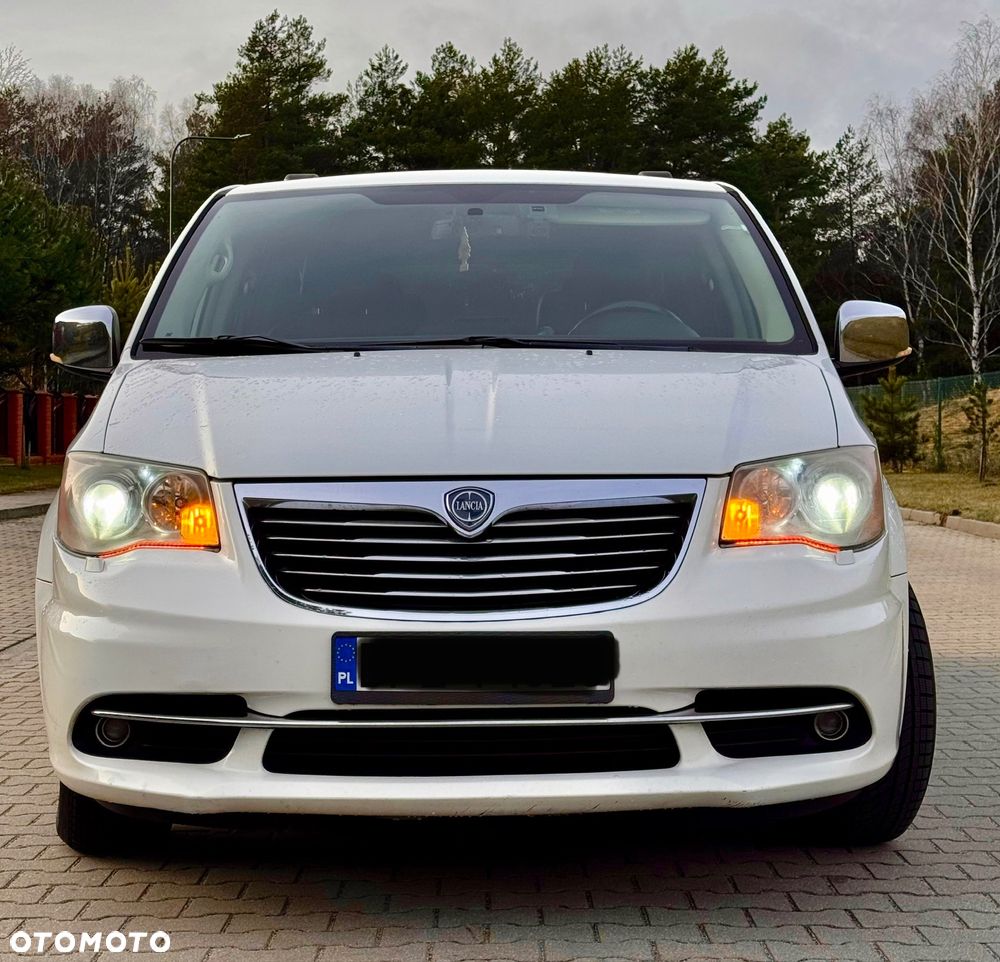 Lancia Voyager 2.8CRD Gold - 8