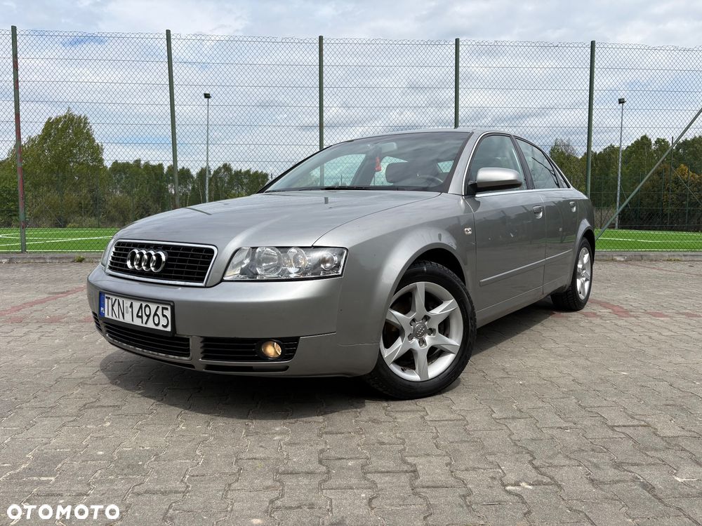 Audi A4 Limousine - 5