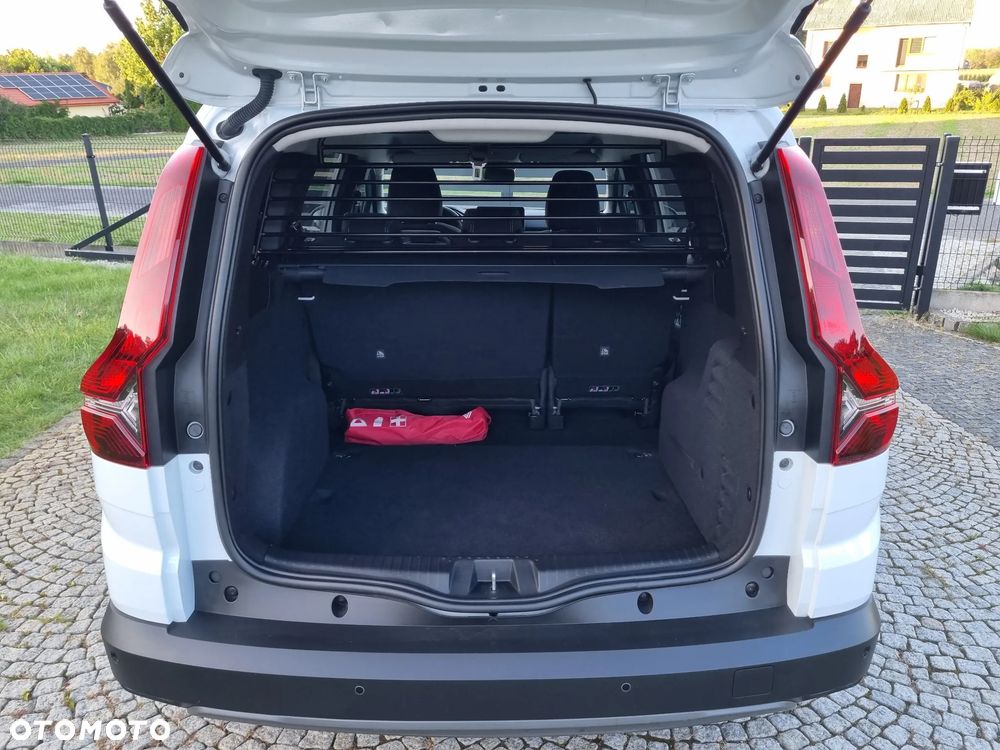 Dacia Jogger 1.0 TCe 110 Expression - 32