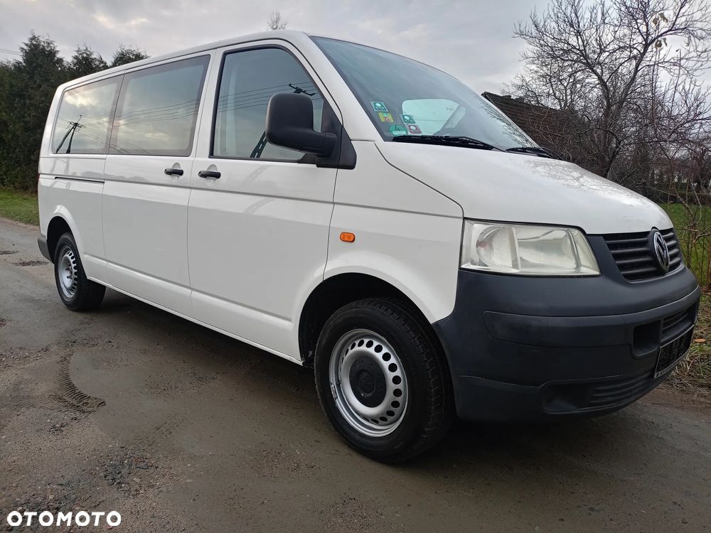 Volkswagen Transporter - 1