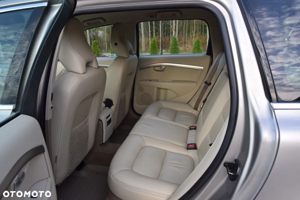 Volvo XC 70 D5 AWD Summum - 22