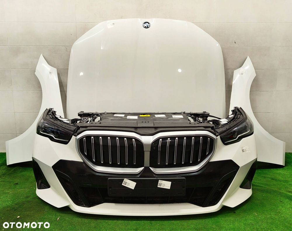 BMW 5 G60 PRZÓD MASKA ZDERZAK LAMPY BŁOTNIKI PAS PRZEDNI M-PAKIET A300 - 1