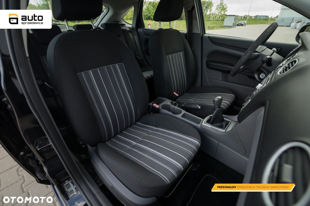 Ford Focus 1.6 Trend - 30