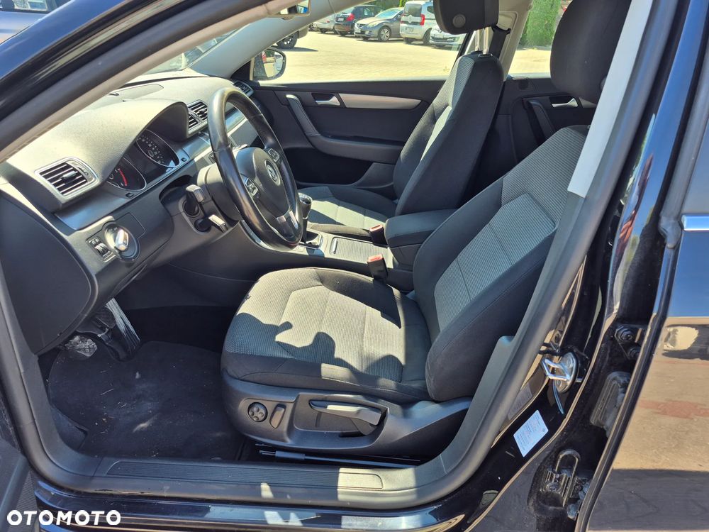 Volkswagen Passat 2.0 TDI DPF Comfortline - 10