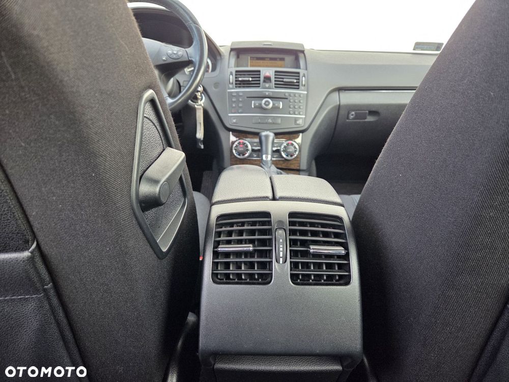 Mercedes-Benz Klasa C - 25