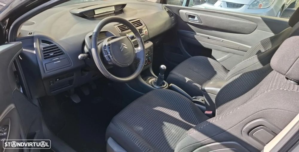 Citroën C4 Coupé 1.6 HDi 110 VTR - 11