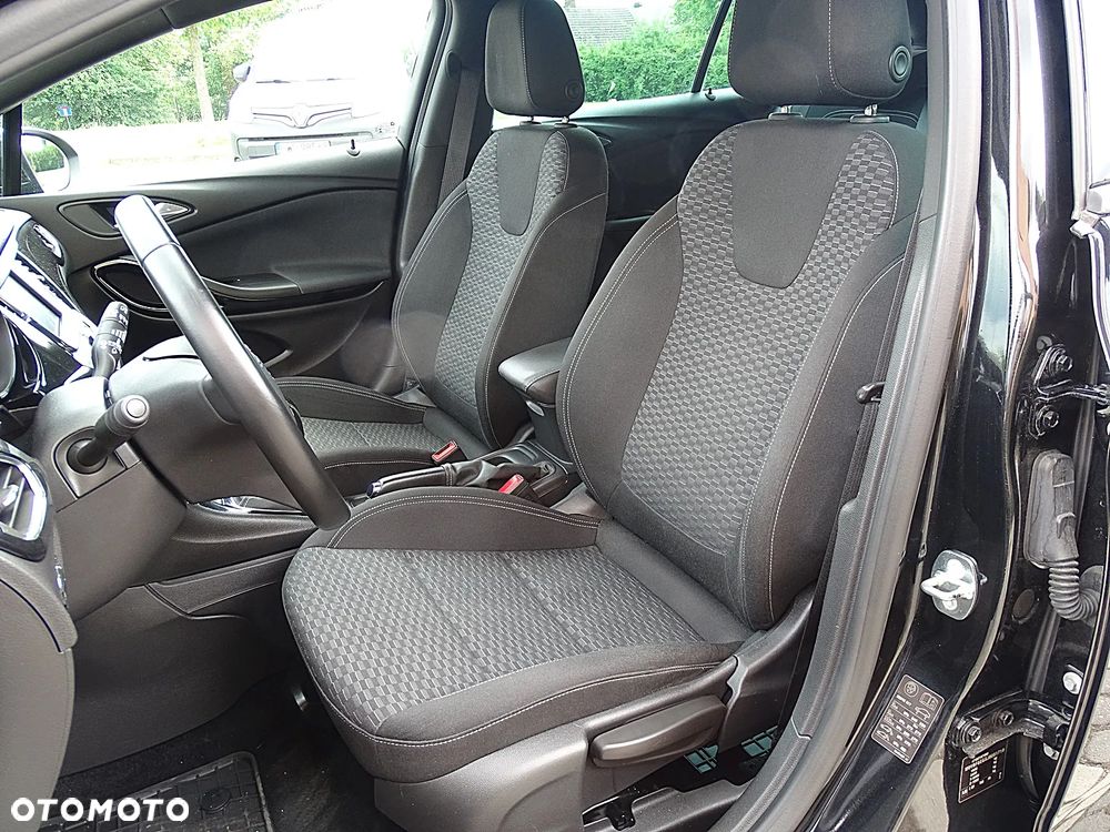 Opel Astra 1.6 CDTI Elite S&S - 9