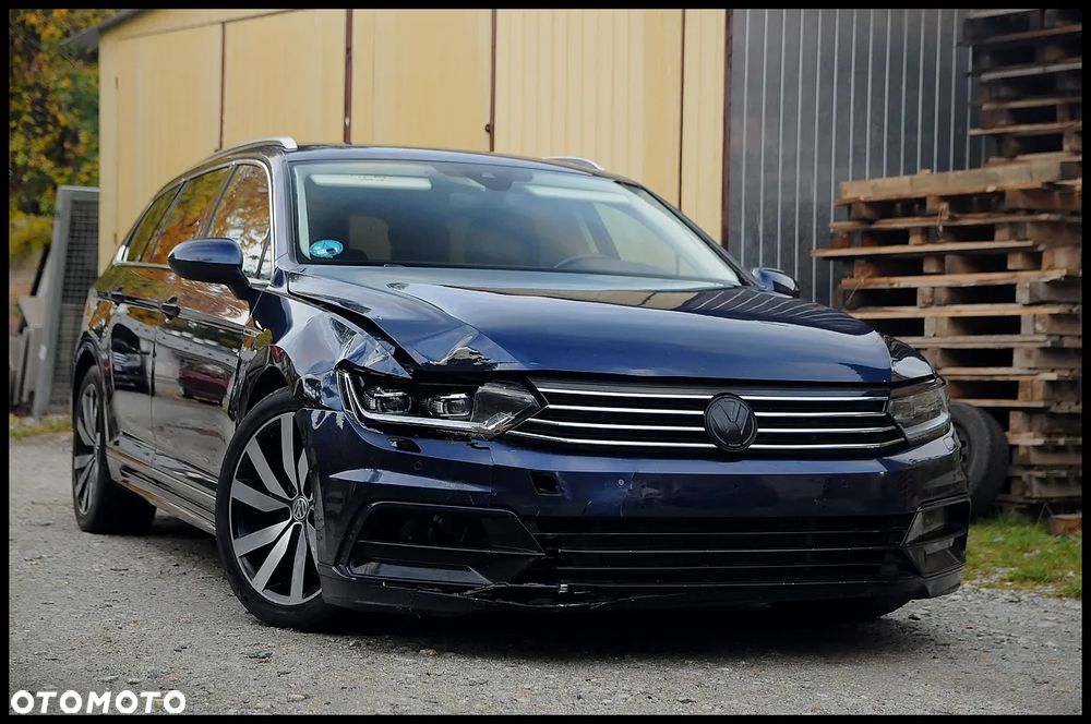 Volkswagen Passat - 14