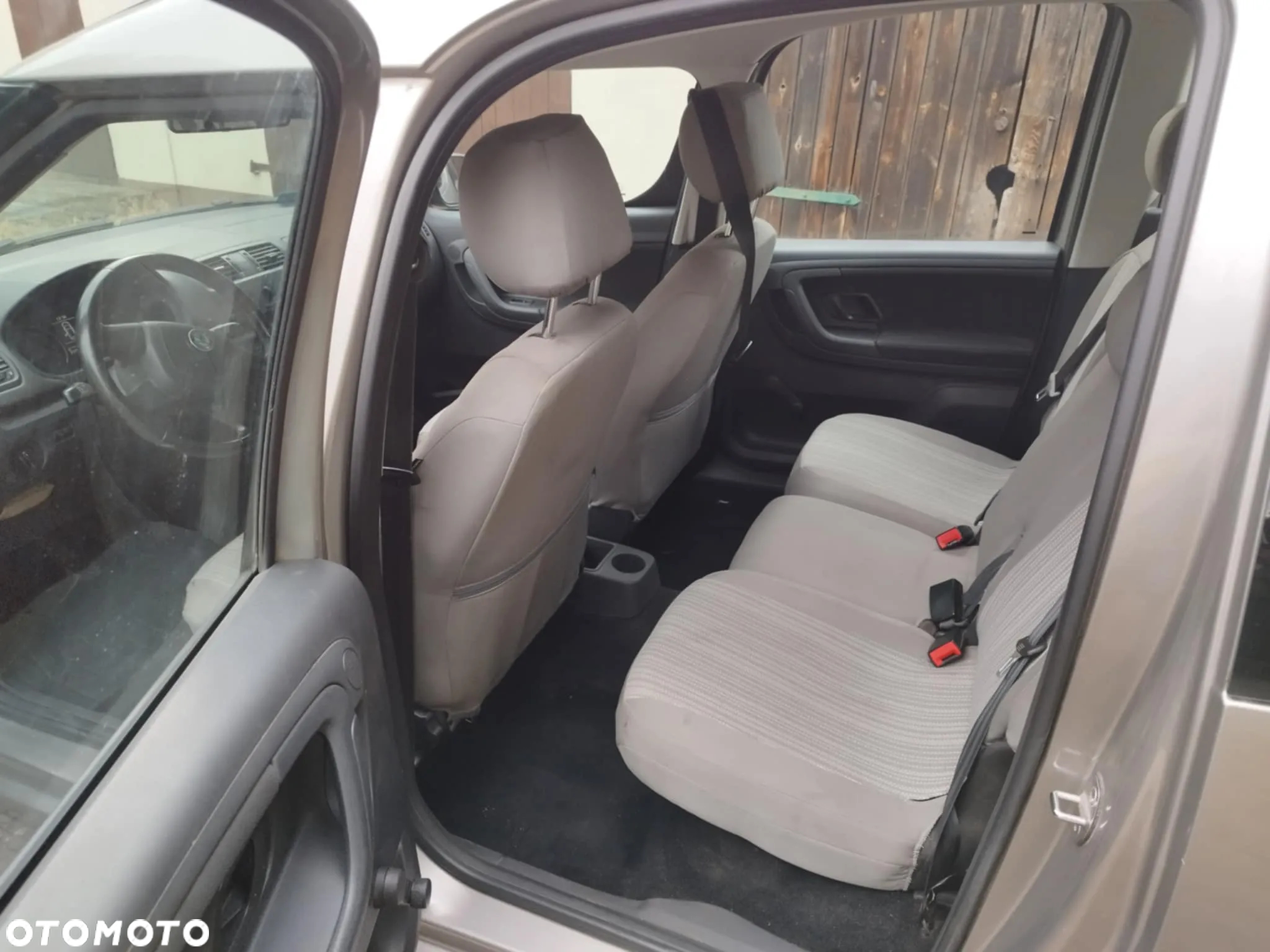 Skoda Roomster 1.6 TDI DPF - 14