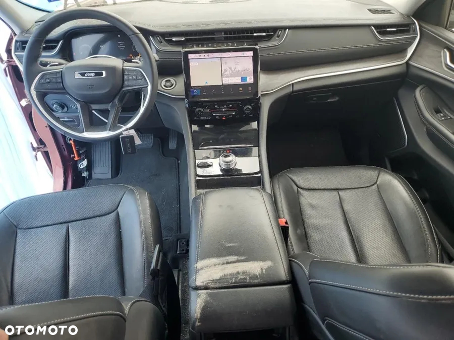 Jeep Grand Cherokee - 17